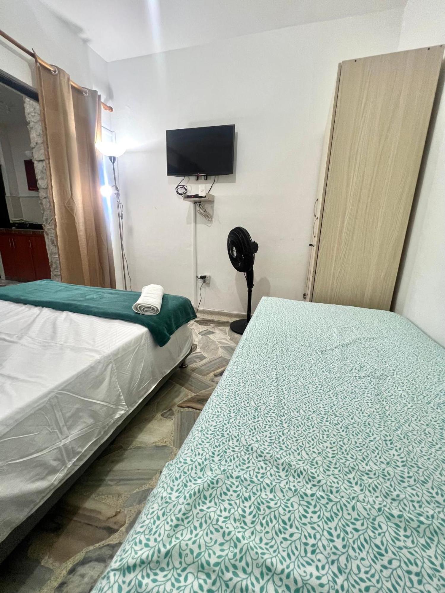 Moderno Apartasuite Con Aire Acondicionado * Cali