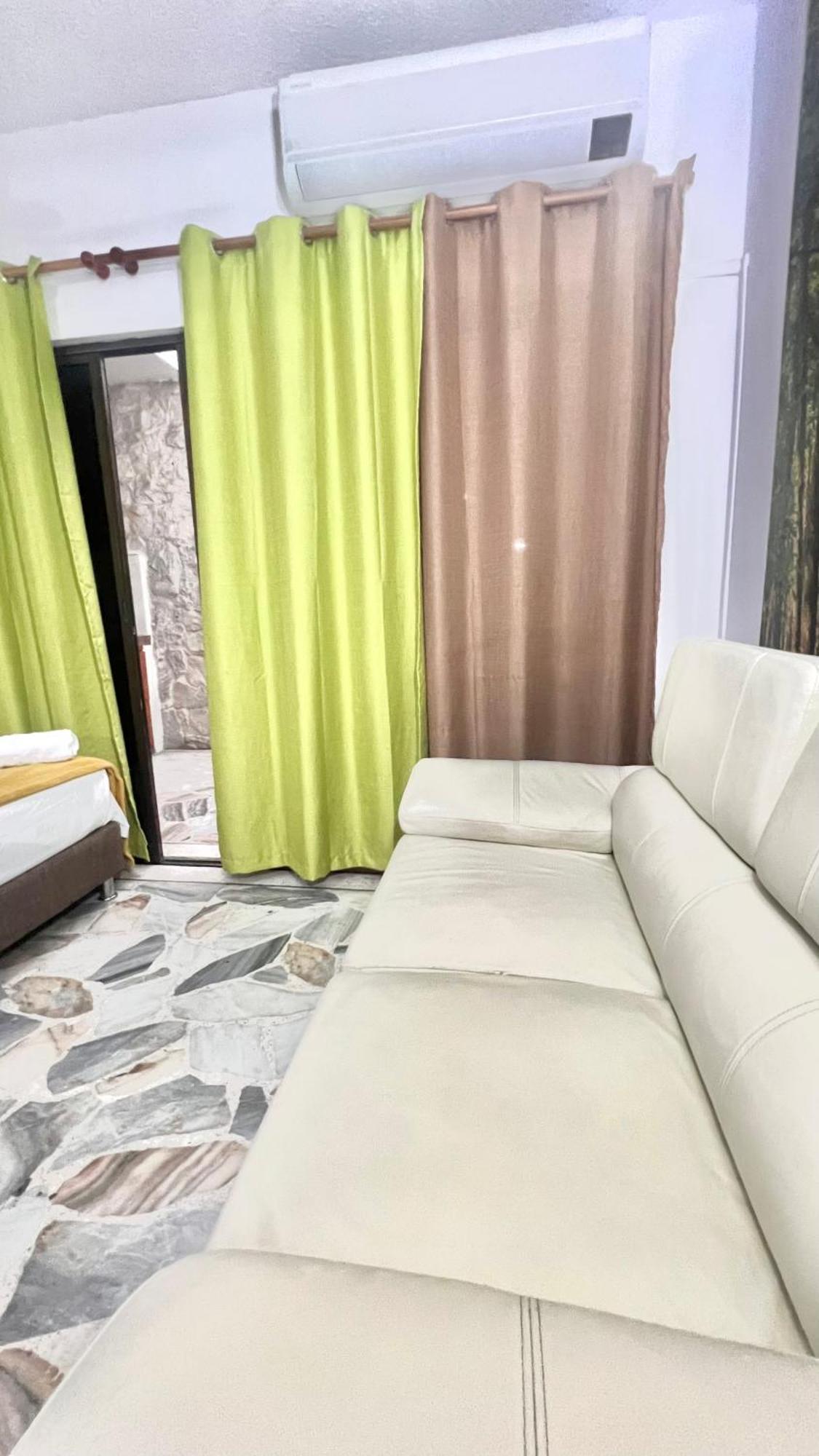 Moderno Apartasuite Con Aire Acondicionado Apartment Cali