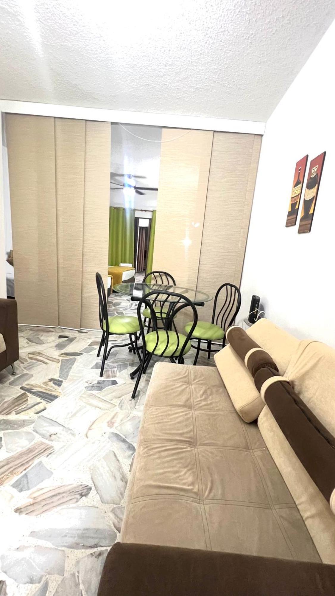 Apartasuite Con Excelente Ubicación Cali